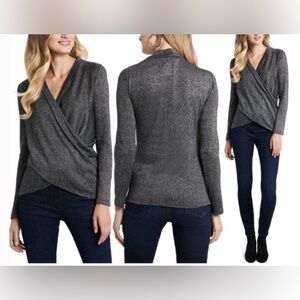 SALE: 3/$25 - NEW 1. State wrap top - Medium - Black